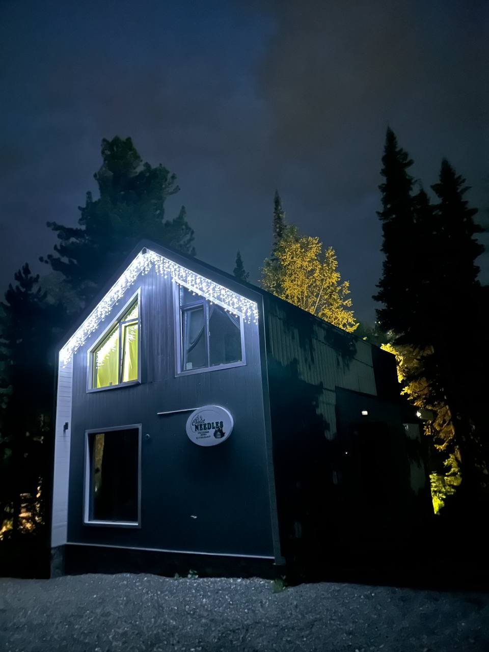 Фото Chalet Needles