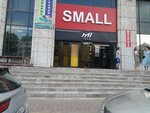 Mi Team (Saryarqa dańǵyly, 15), sportswear and shoes
