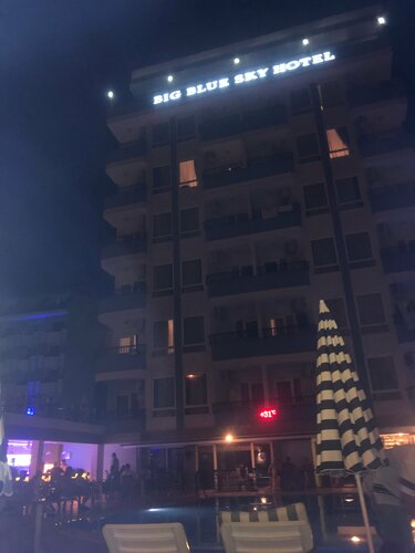 Гостиница Big Blue Sky Hotel в Аланье