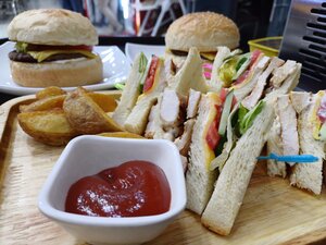 Best Food (Hiromiy passage 1, 4A), fast food