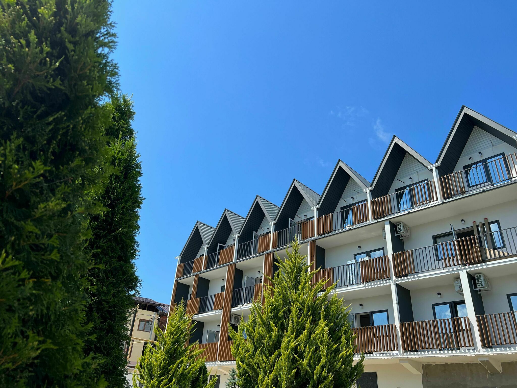 Фото Astra Montale Family