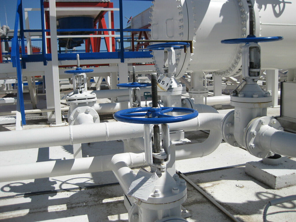 Pipes and accessories Burj Al Noor, Dubai, photo