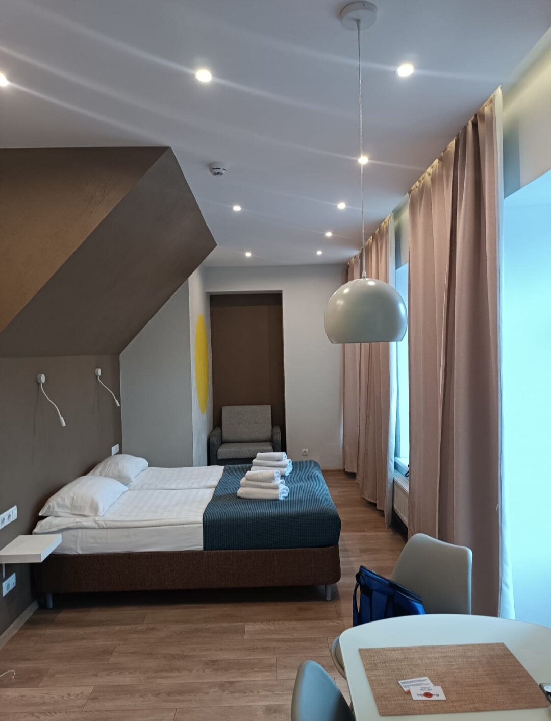 Фото отеля 2