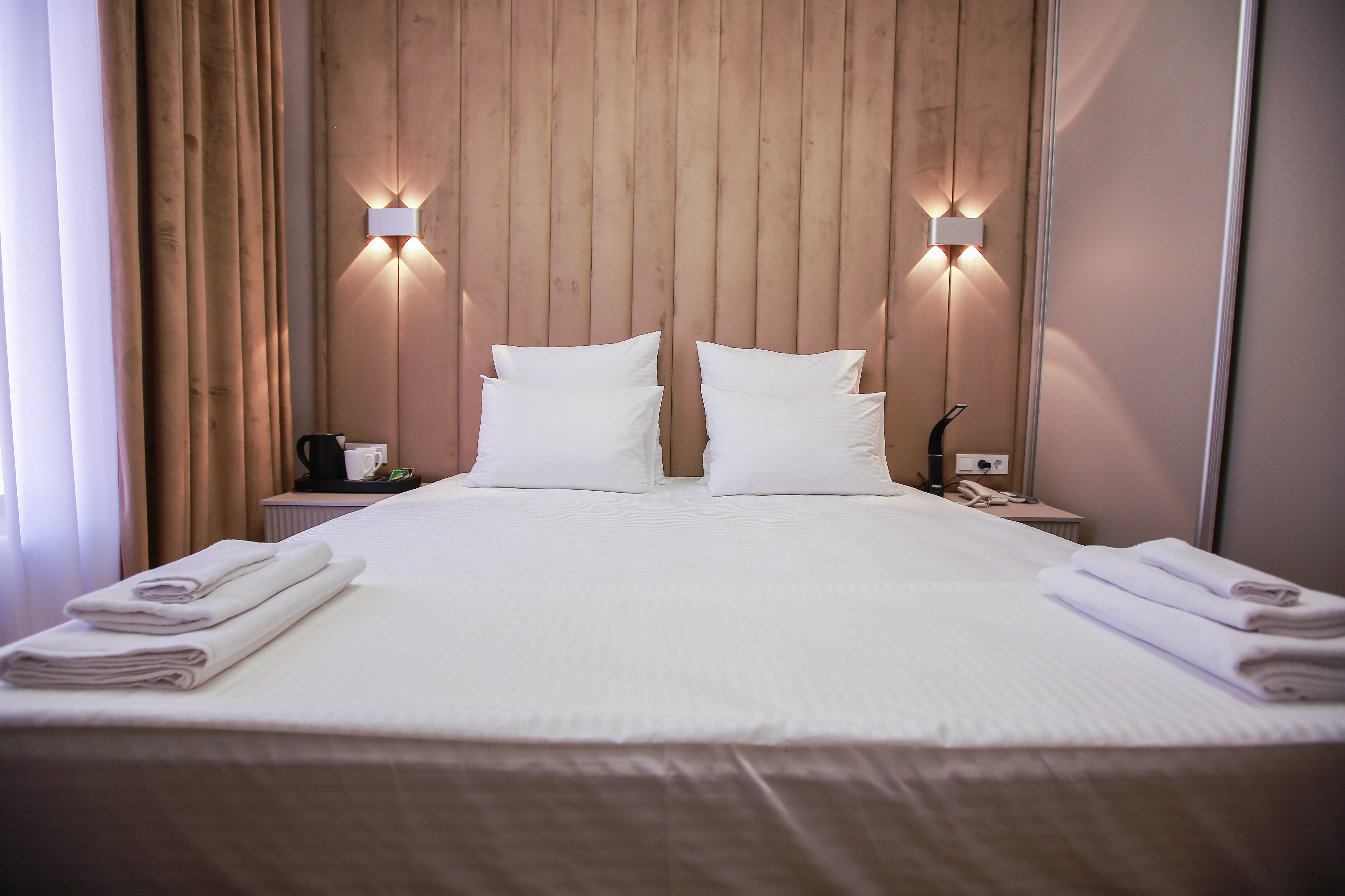 Фото Параллель