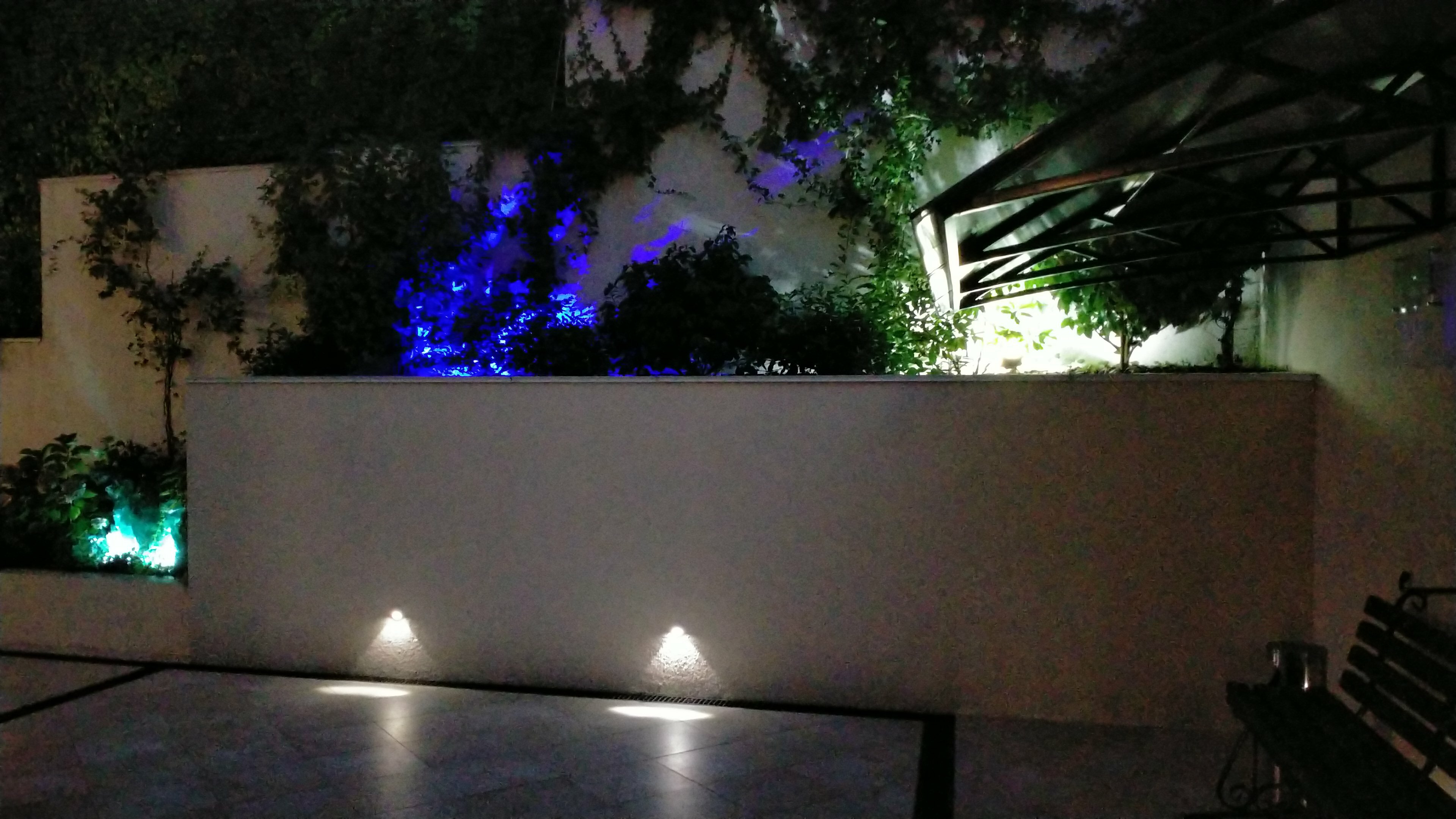 Фото The White Residence