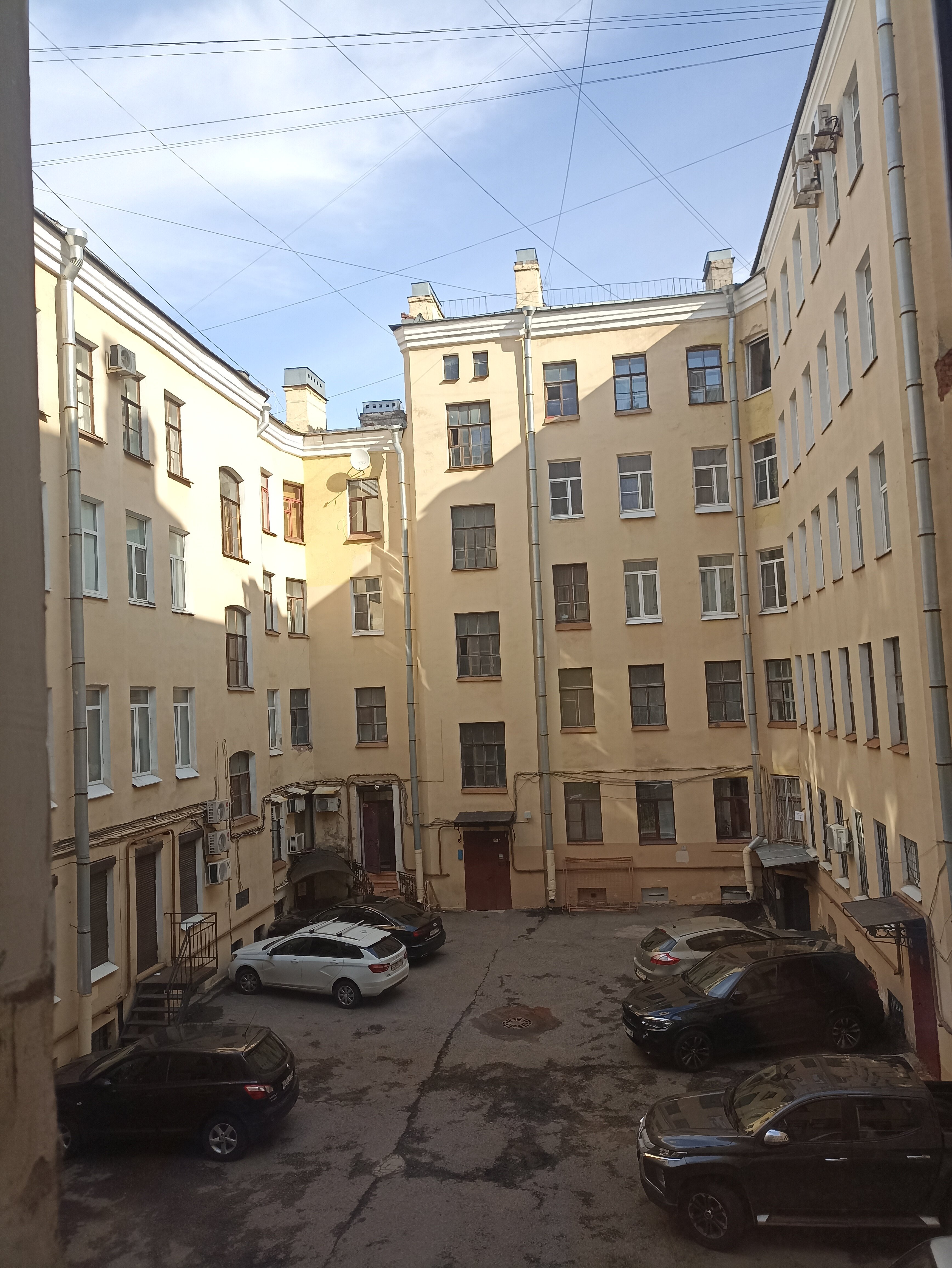 Фото F12 Apartments