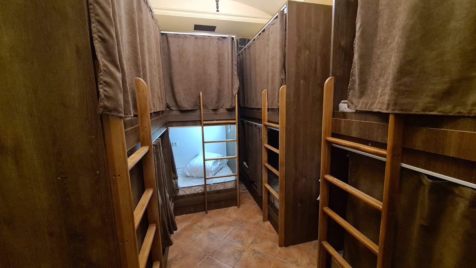 Фото Hostel Jan and Hotel Jan