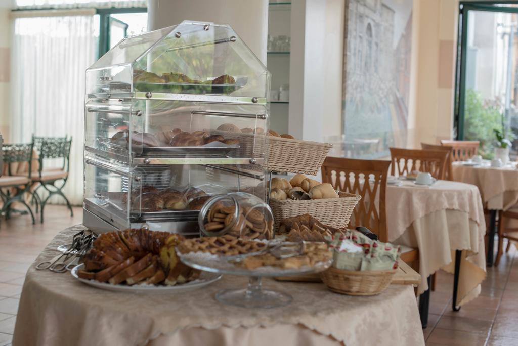 Фото Hotel Palladium Palace