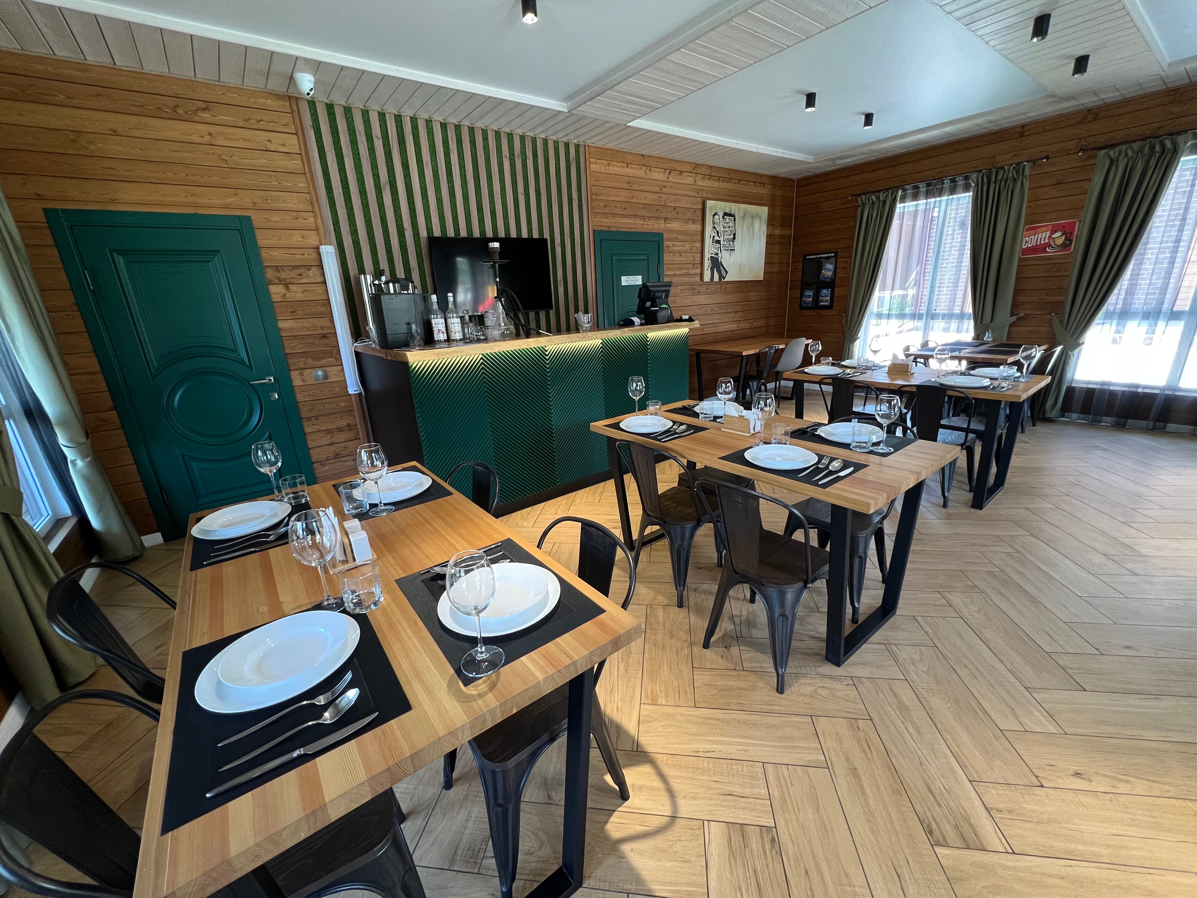 Фото River & House