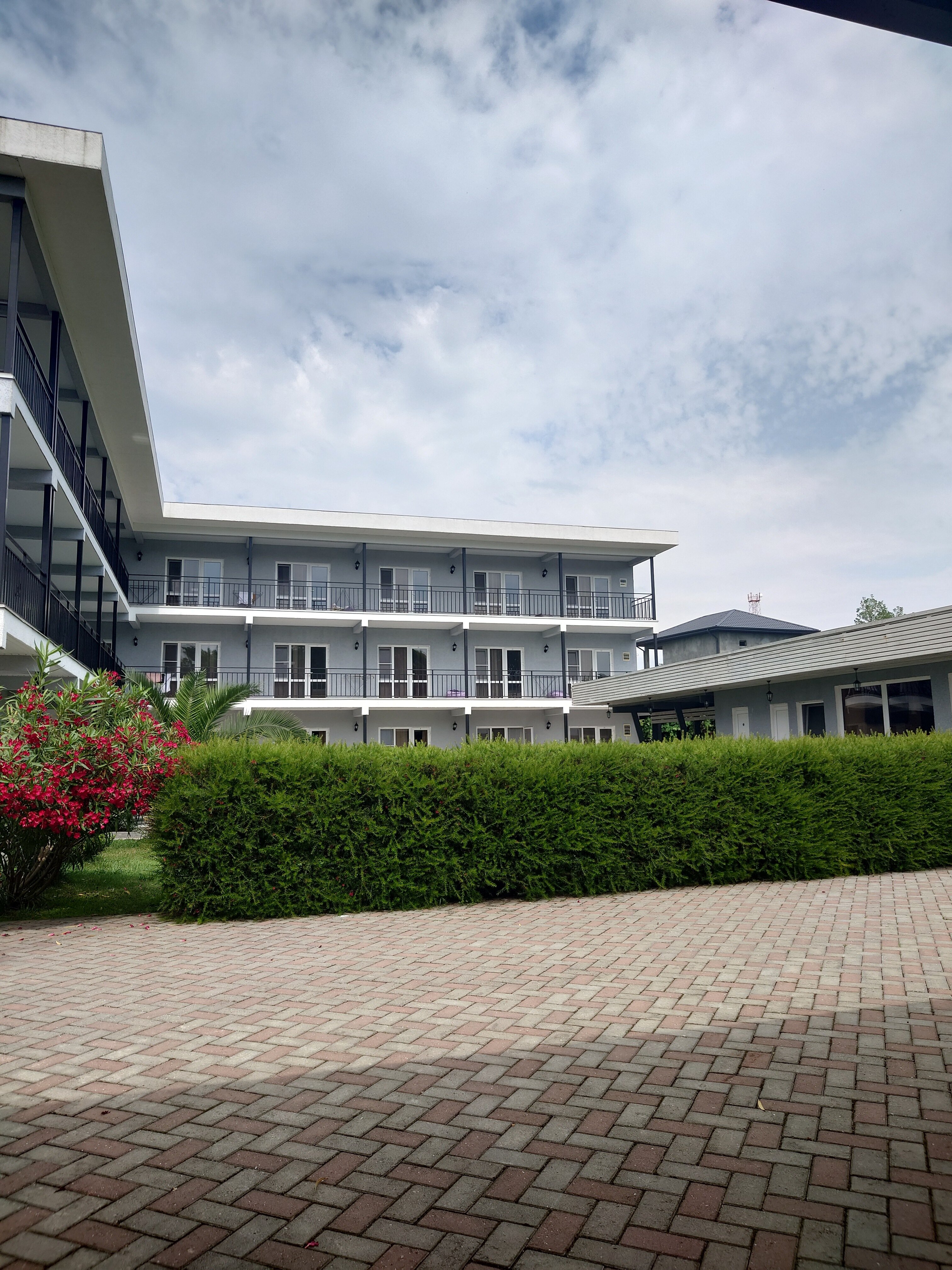 Фото Mandarin Hotel