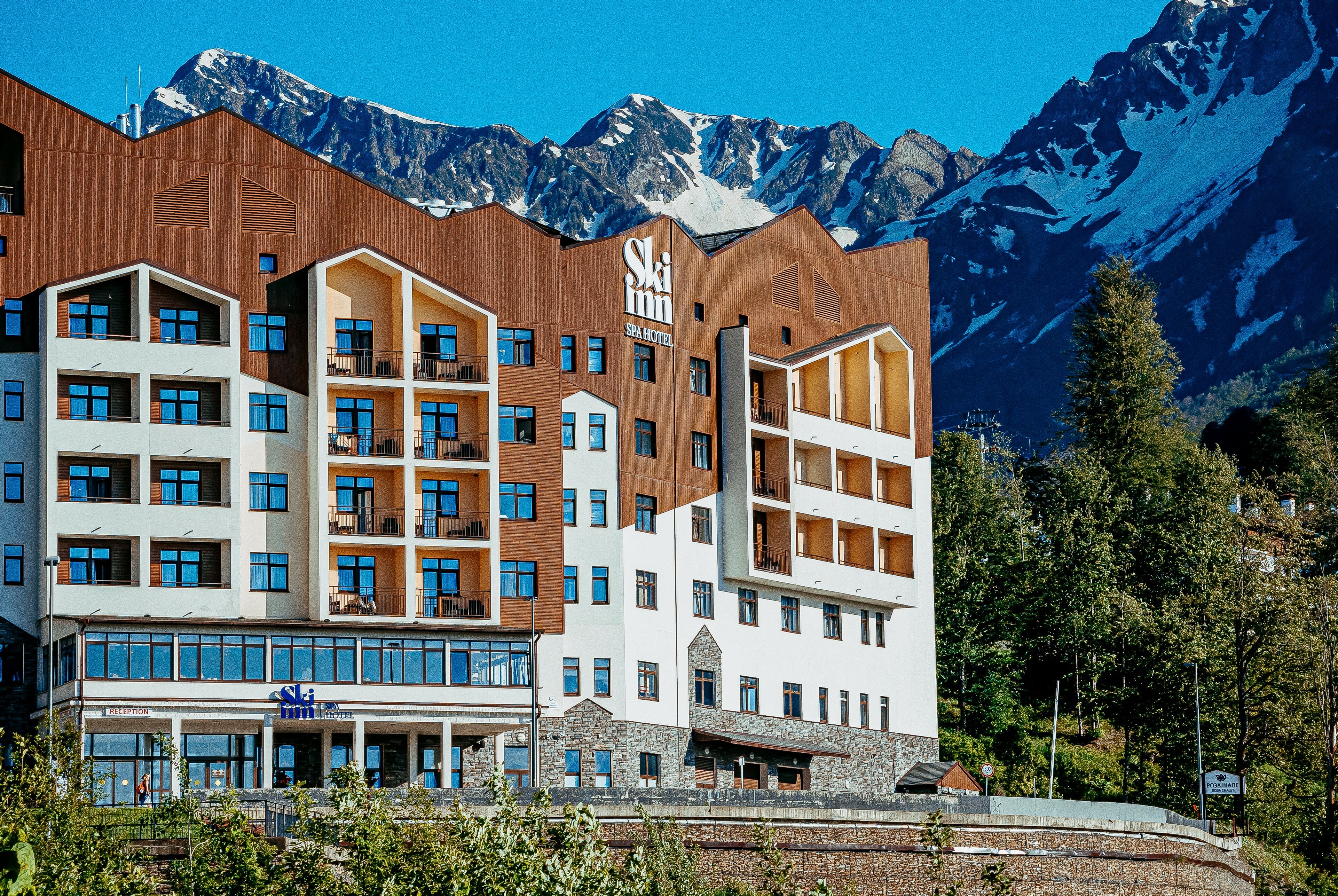 Фото отеля 1