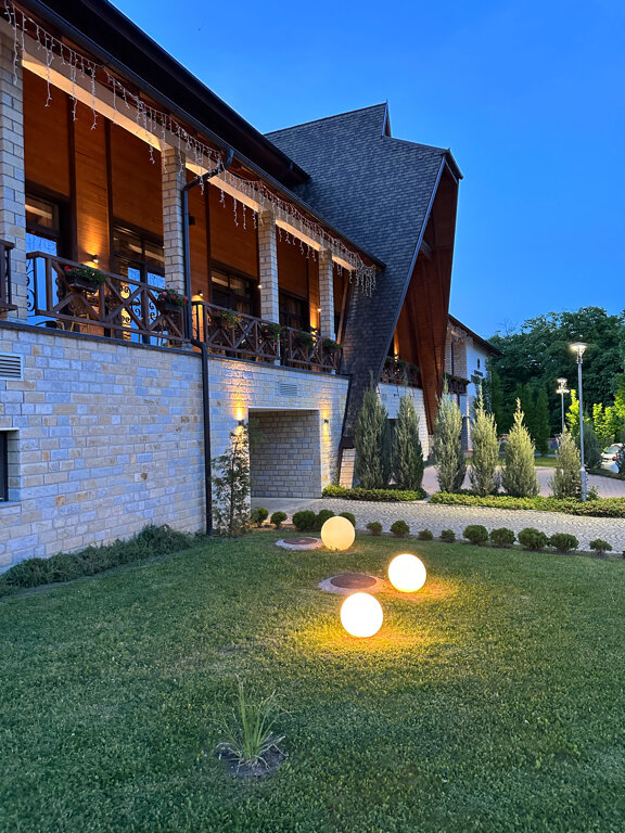 Фото Mövenpick Resort and SPA Fruske Terme