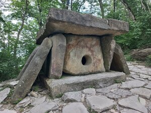 Tourists Dolmen Model (Krasnodar Territory, Municipal Formation of Gelendzhik), landmark, attraction