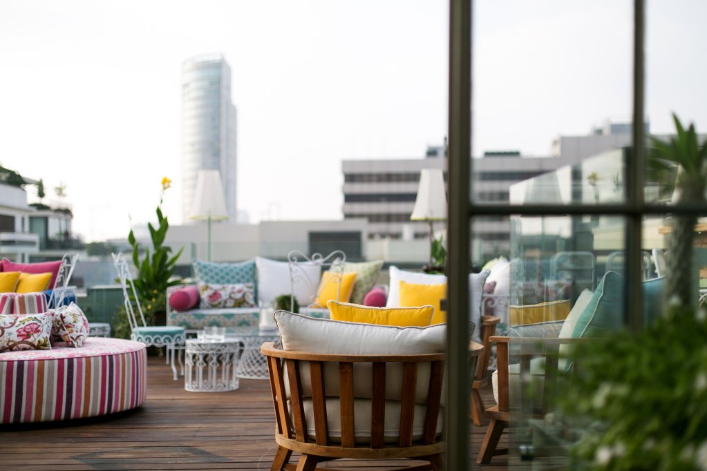 Фото The Alma Hotel and Lounge