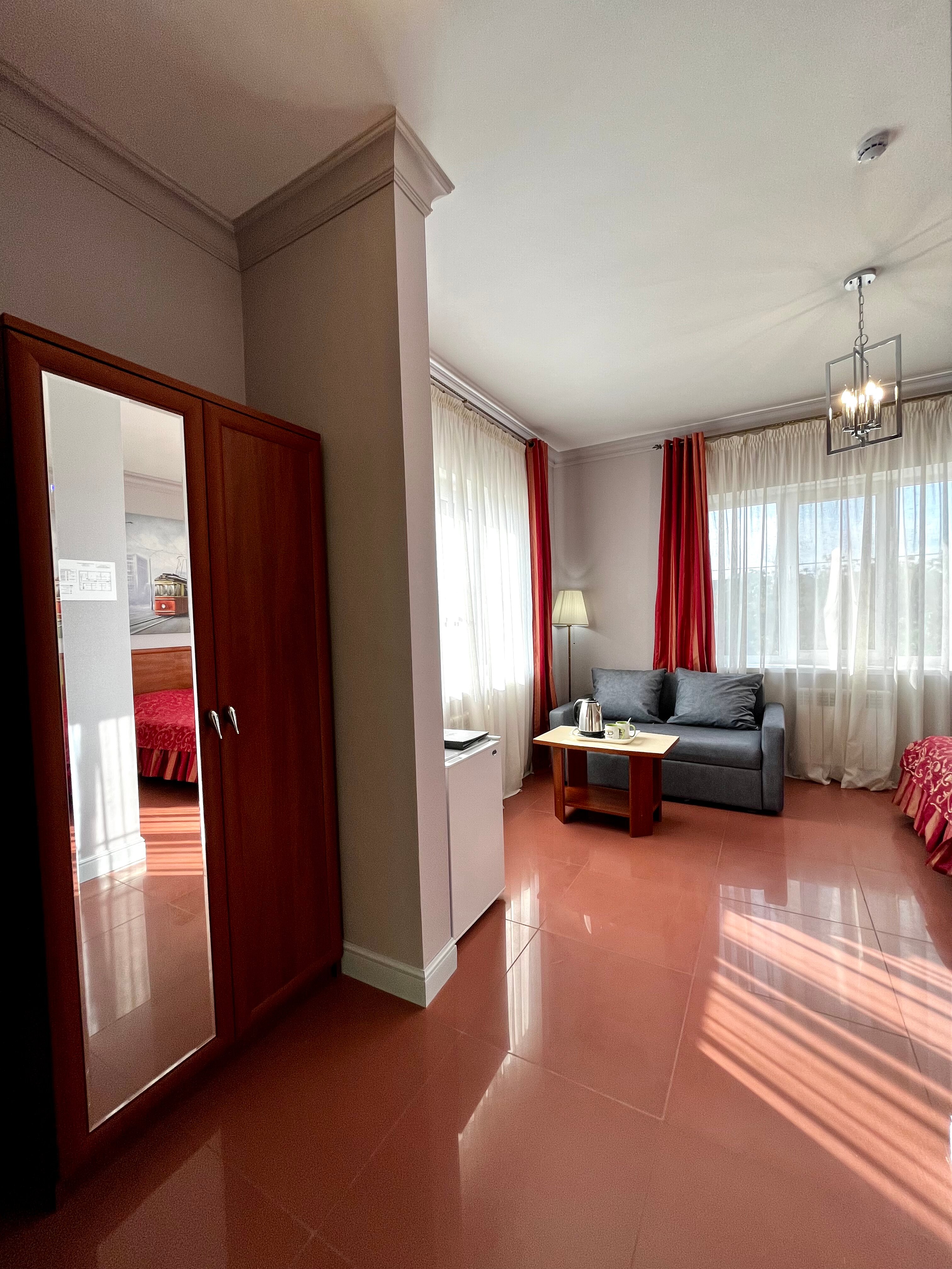 Фото отеля 2