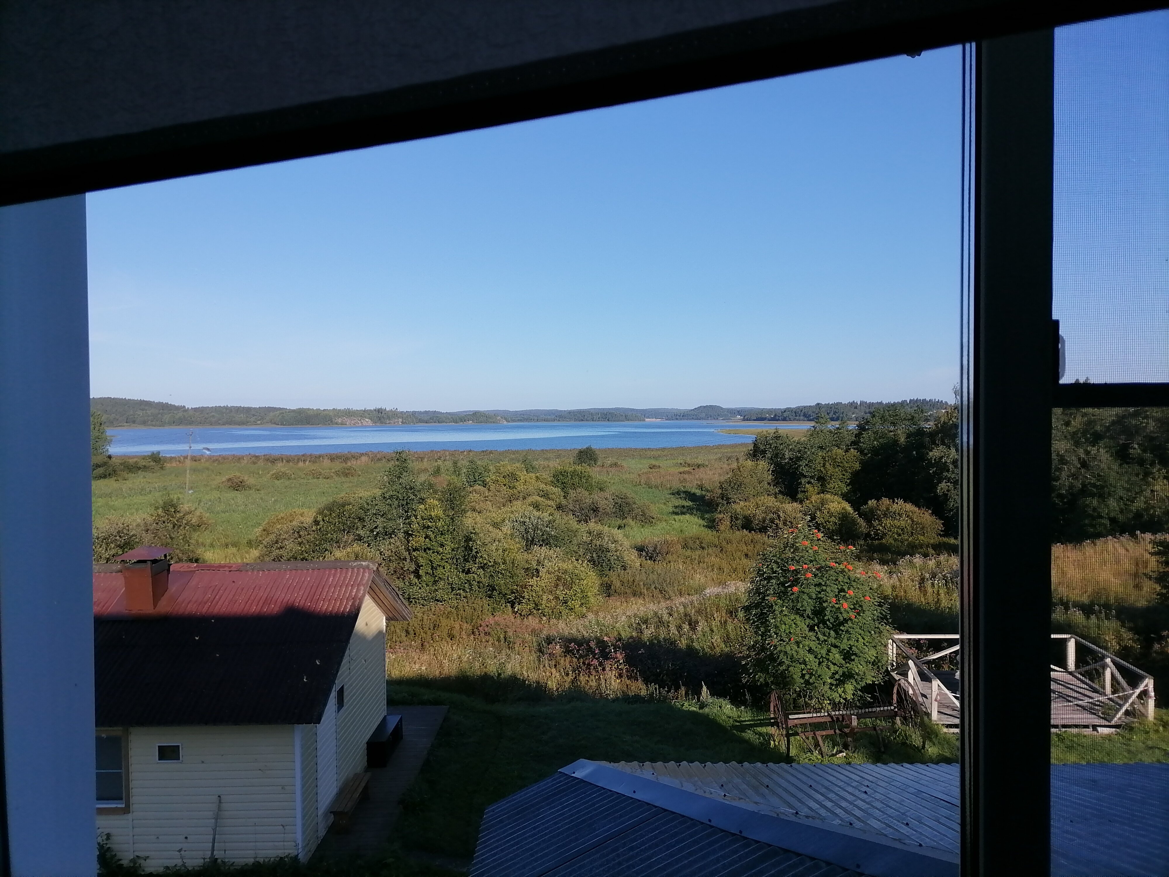 Фото Дом у озера Хюмпелянъярви