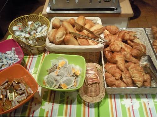 Фото Le Montclair Montmartre by River