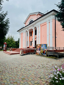 Cultural and educational center of leisure and cinema named after B. Andreev (ulitsa Lenina, 76А) ، سينما
