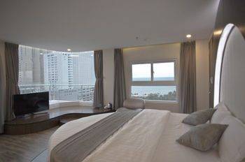 Фото New Sun Hotel