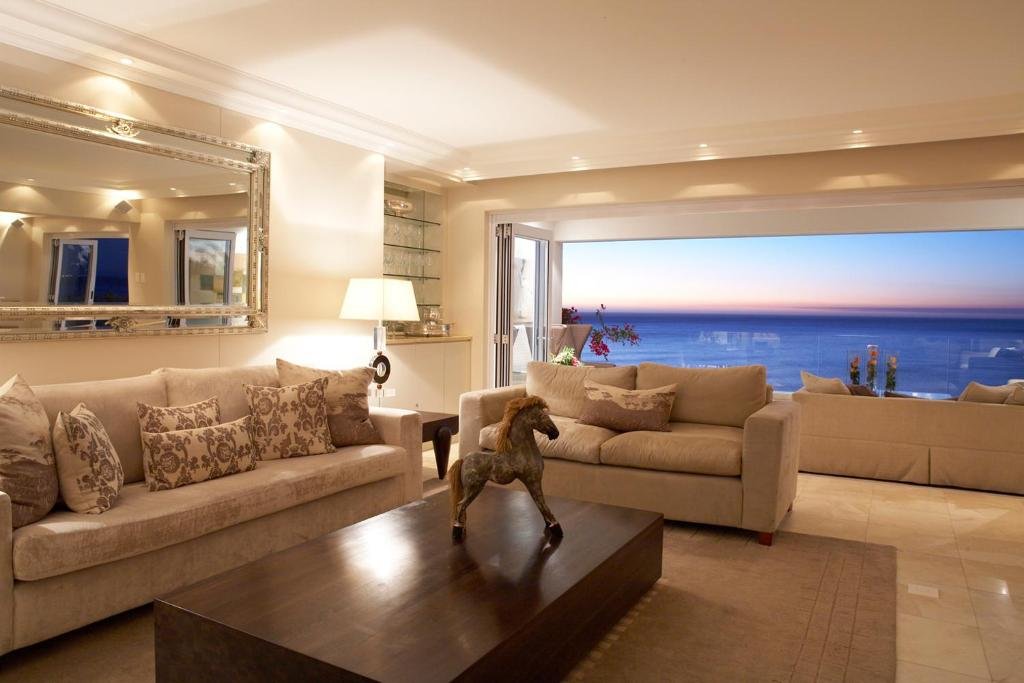 Фото The Clarendon - Bantry Bay