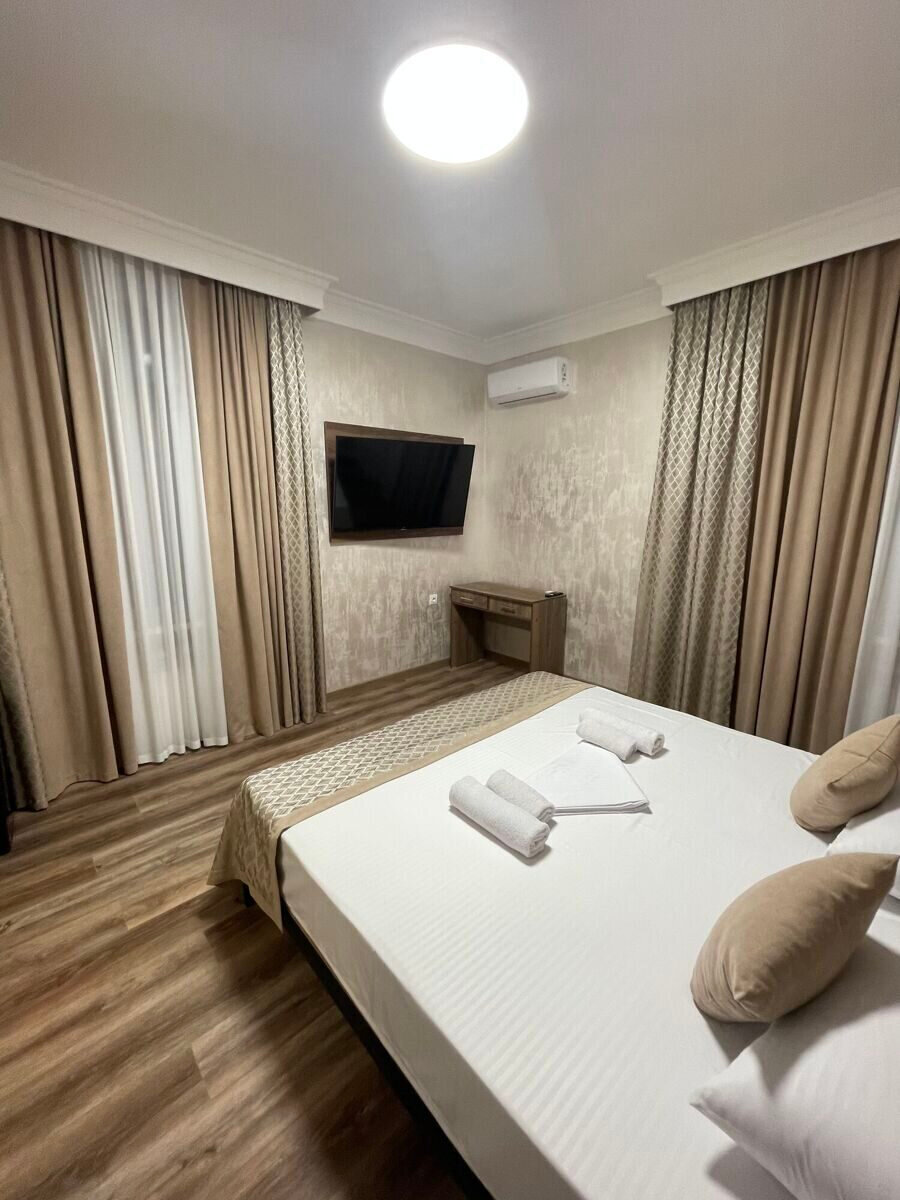 Фото Галеон