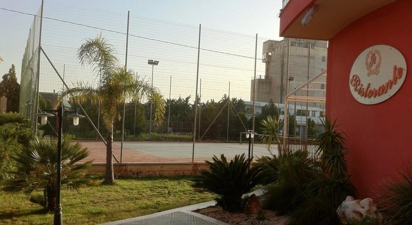 Фото Cordial Hotel