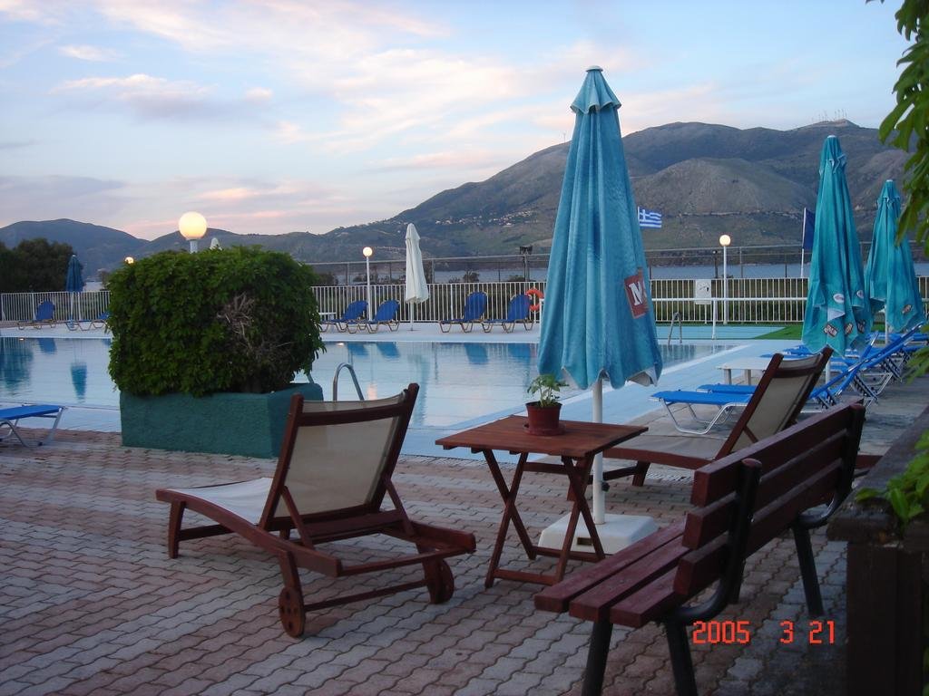 Фото отеля 2