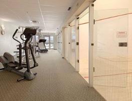 Фото Super 8 by Wyndham Dauphin