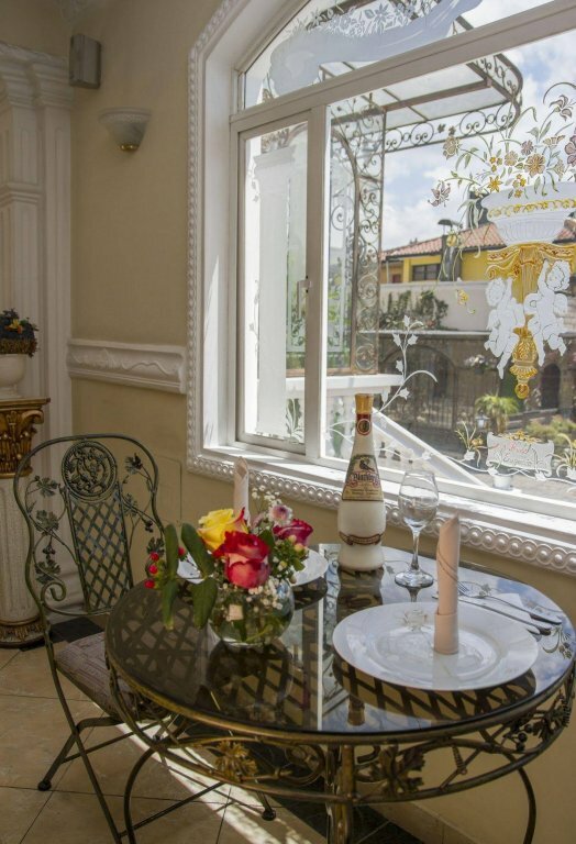 Фото Eugenia Hotel Quito