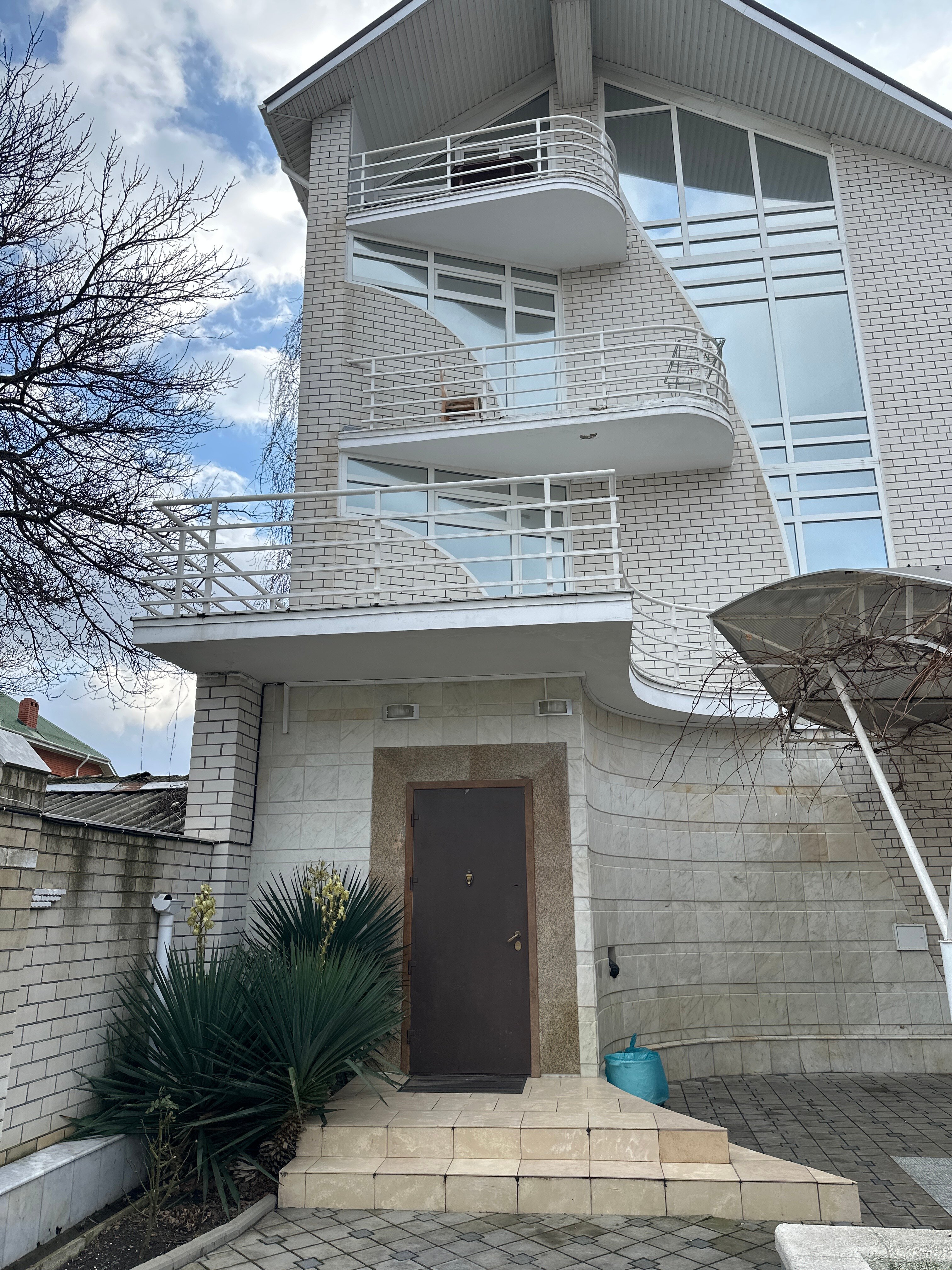 Фото Белый фрегат