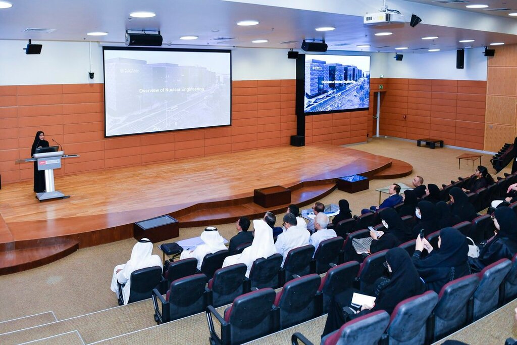 Landmark, attraction Building E6, Al Ain, photo