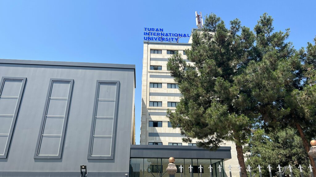 OO‘Yu Turan International University, Namangan, foto