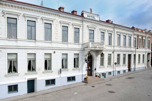 Гостиница Laholms Stadshotell в Лене Халланд