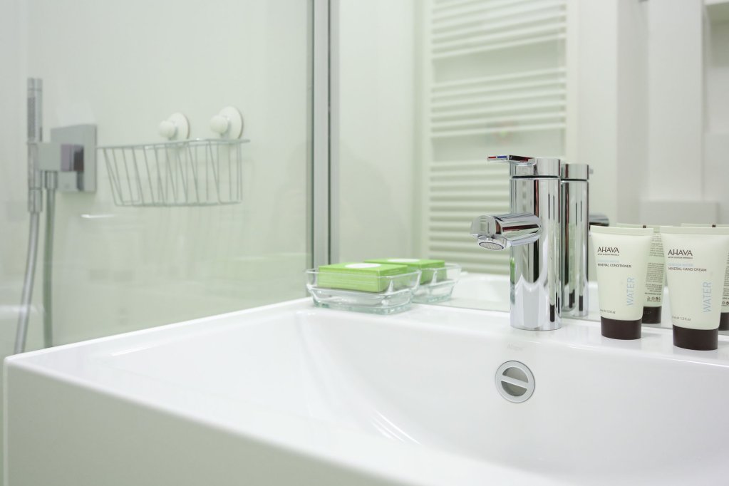 Фото Green Mango City Condo