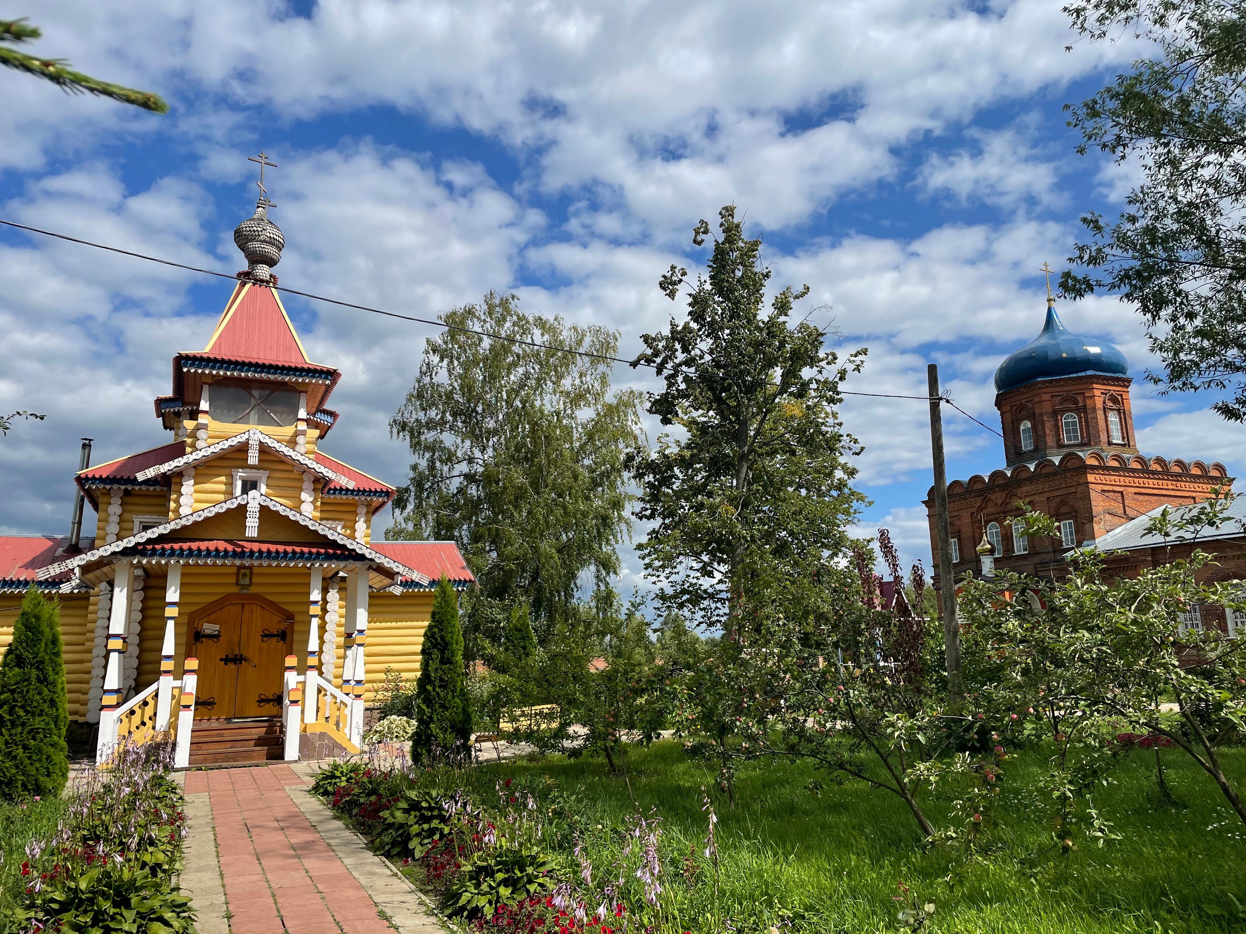 Фото: Михаило-Архангельский женский монастырь, монастырь, Монастырская ул., 26, 
