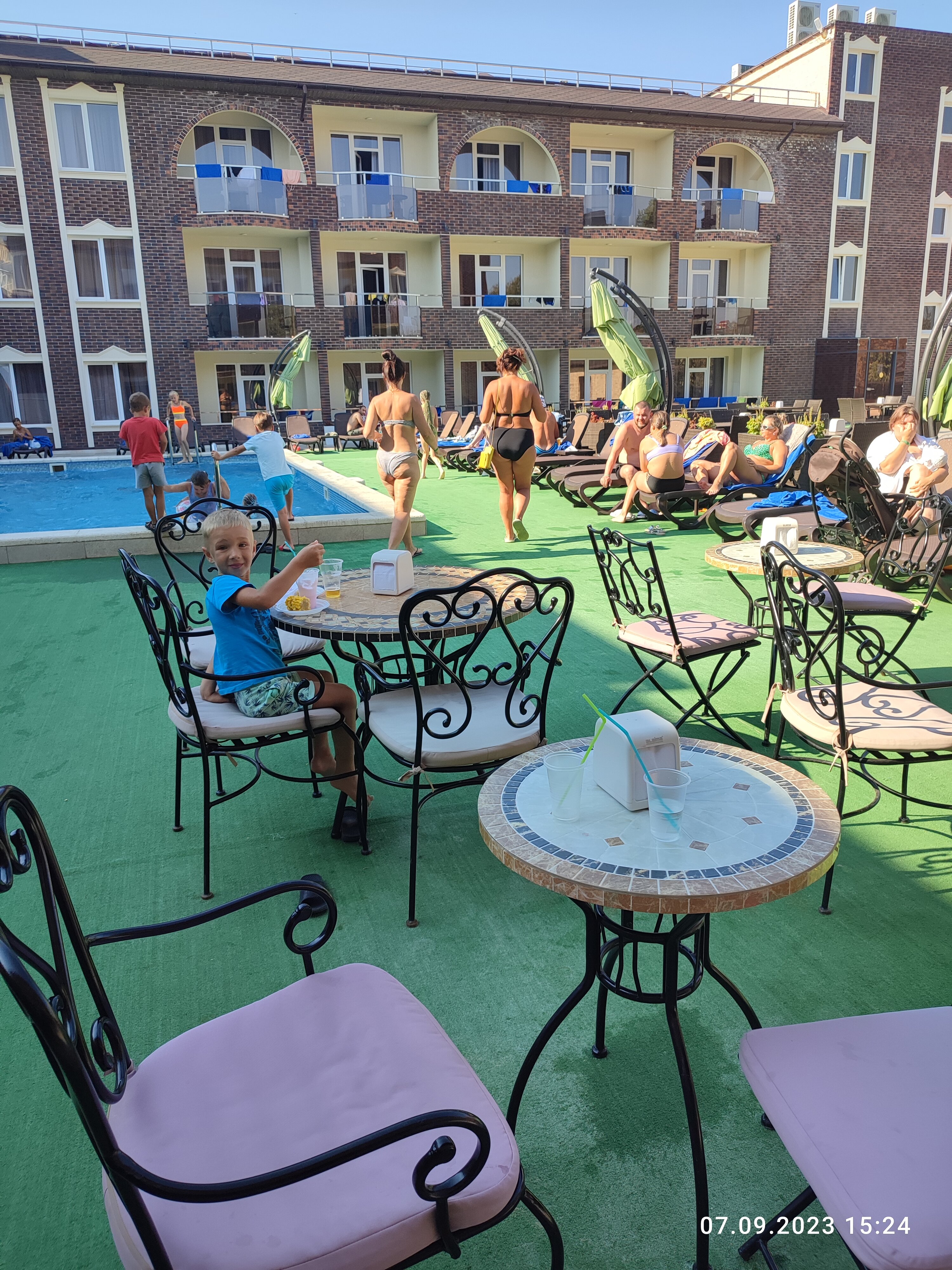 Фото Эмеральдика Family Beach Hotel