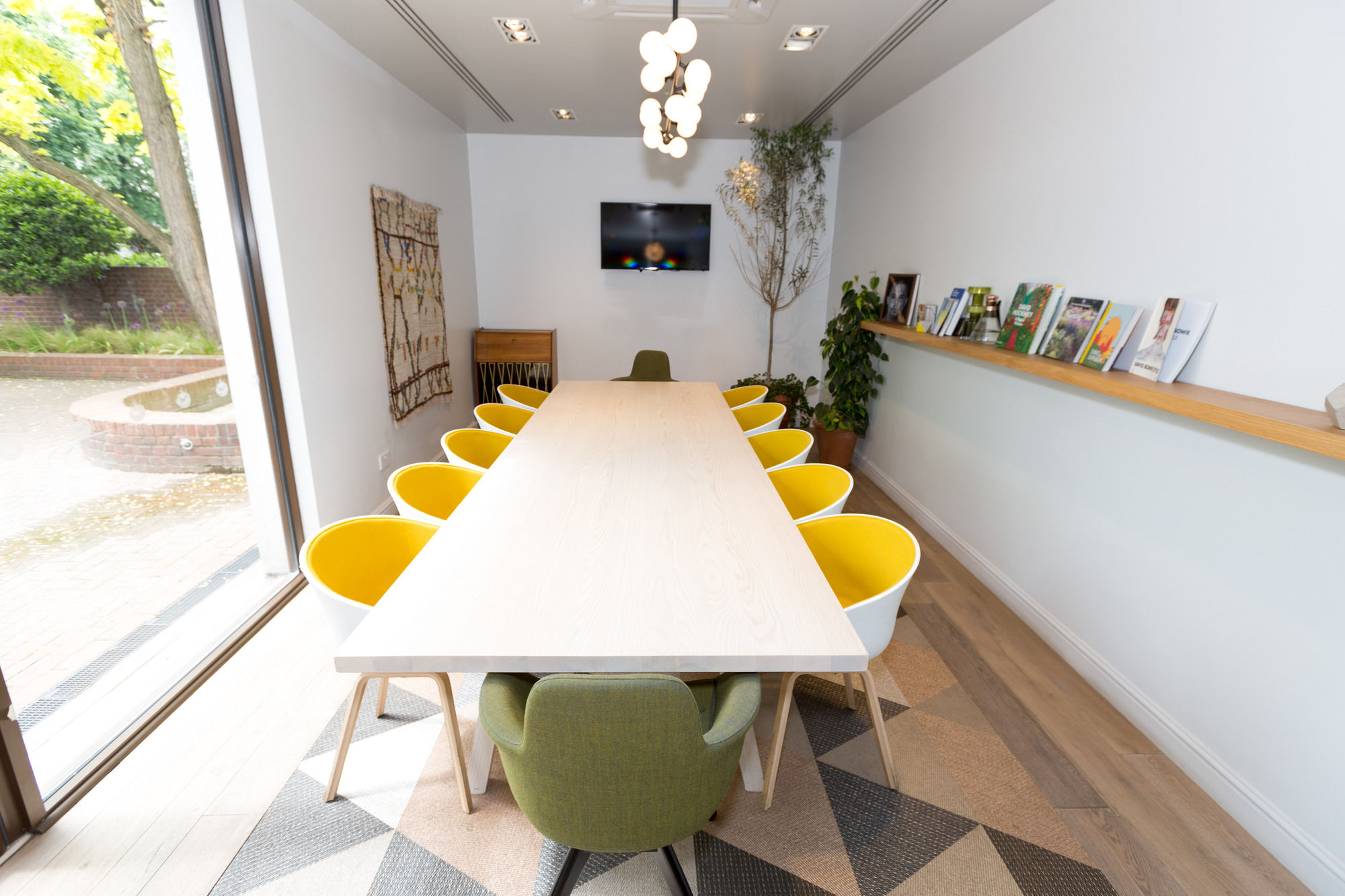 Фото DoubleTree by Hilton London - Hyde Park