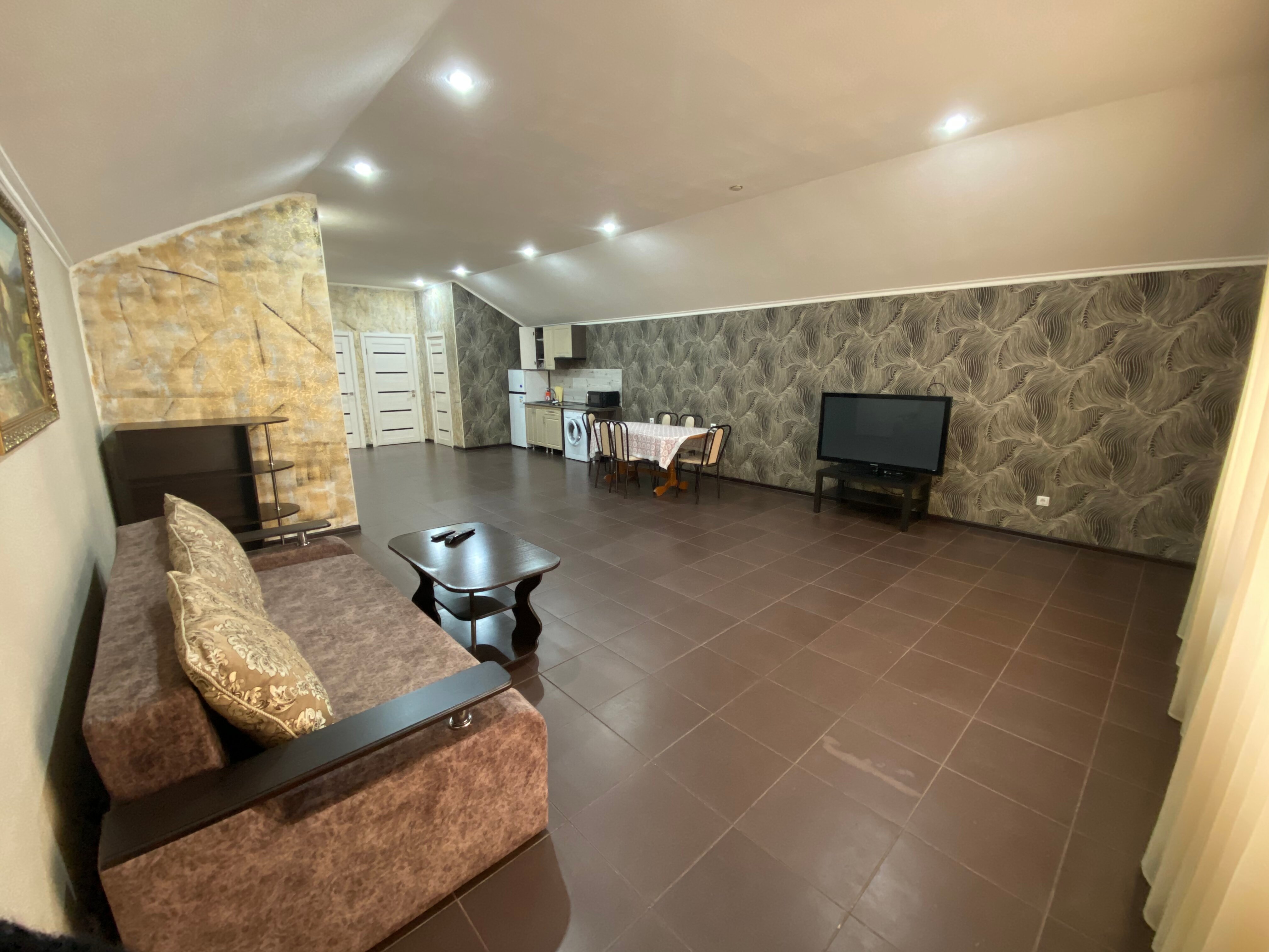 Фото У Арама