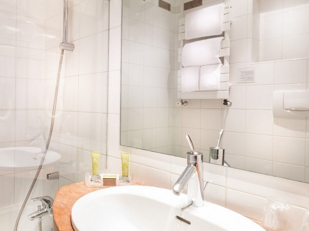 Фото Albe Hôtel Saint Michel