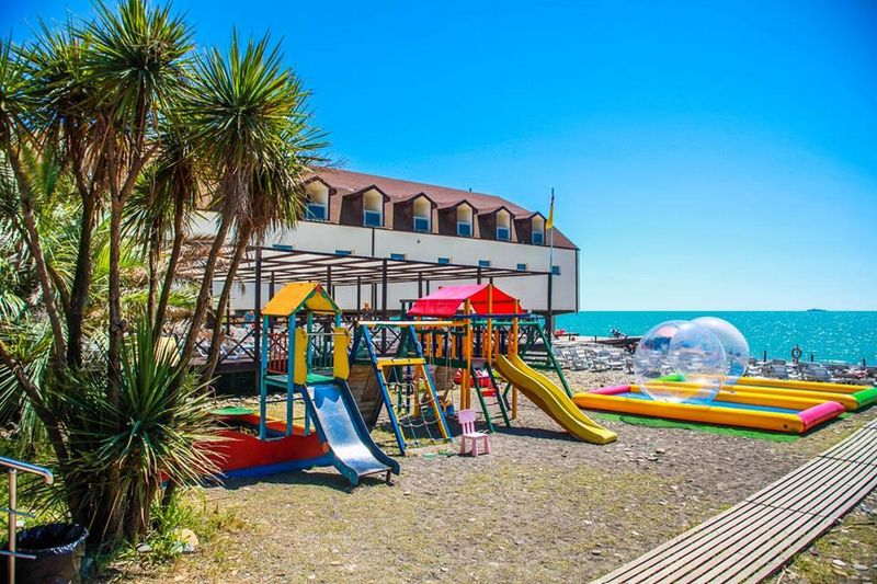 Фото отеля 2