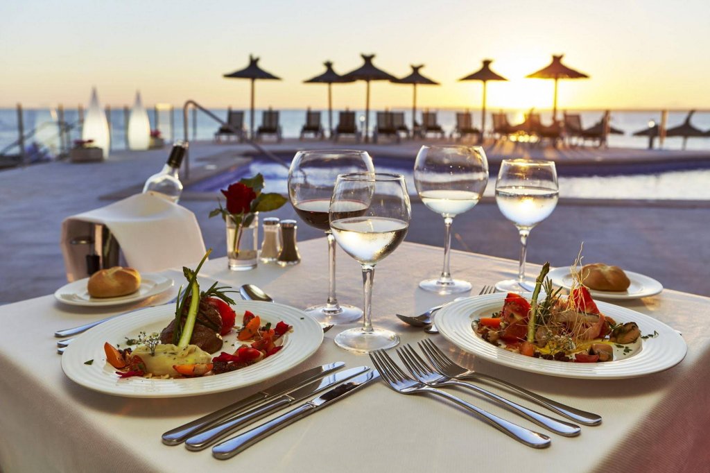 Фото Universal Hotel Cabo Blanco - Adults Only