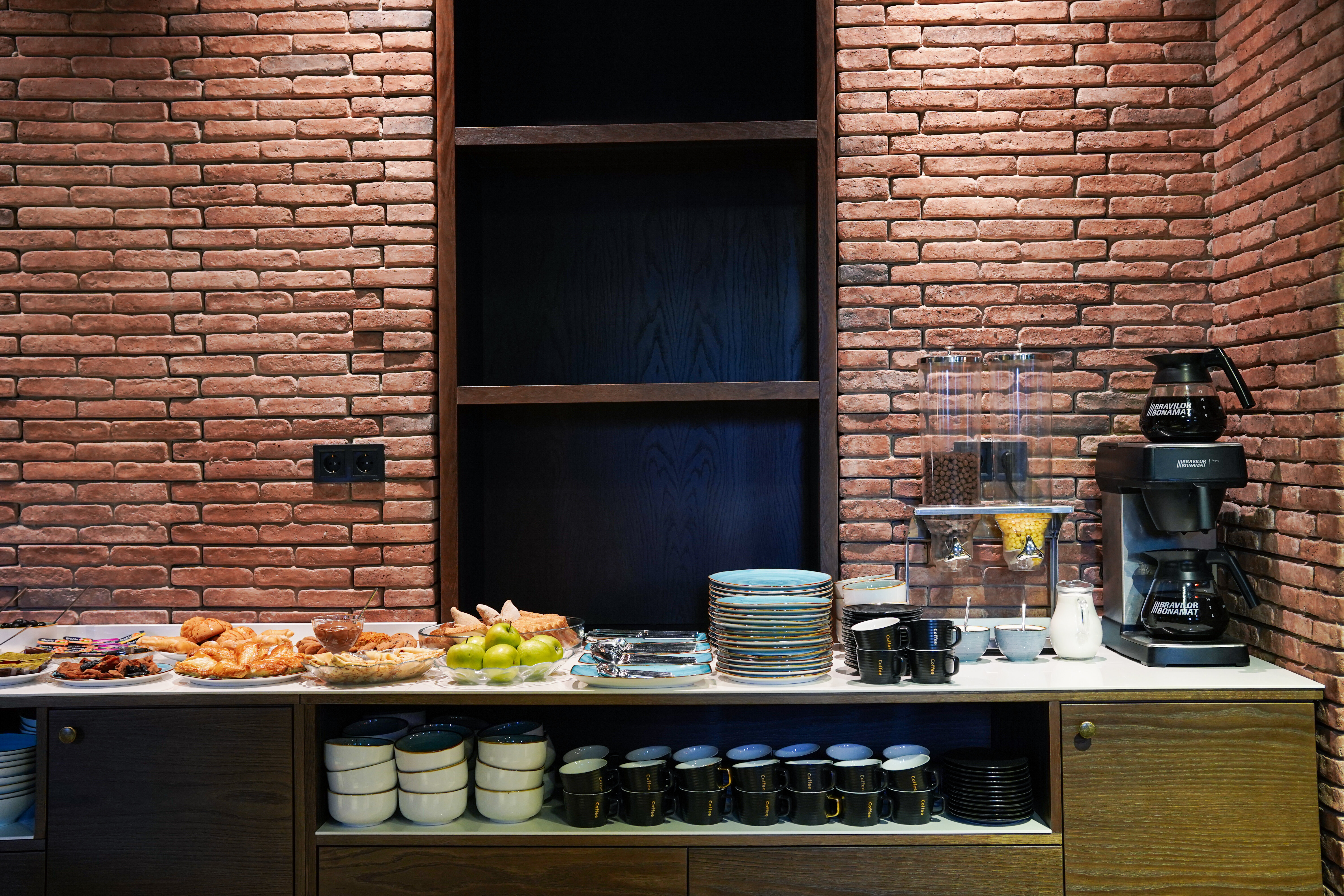 Фото Epigraph Town Hotel