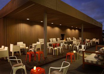 Фото Hotel Realm