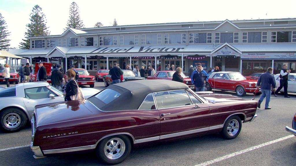 Фото Nightcap at Hotel Victor