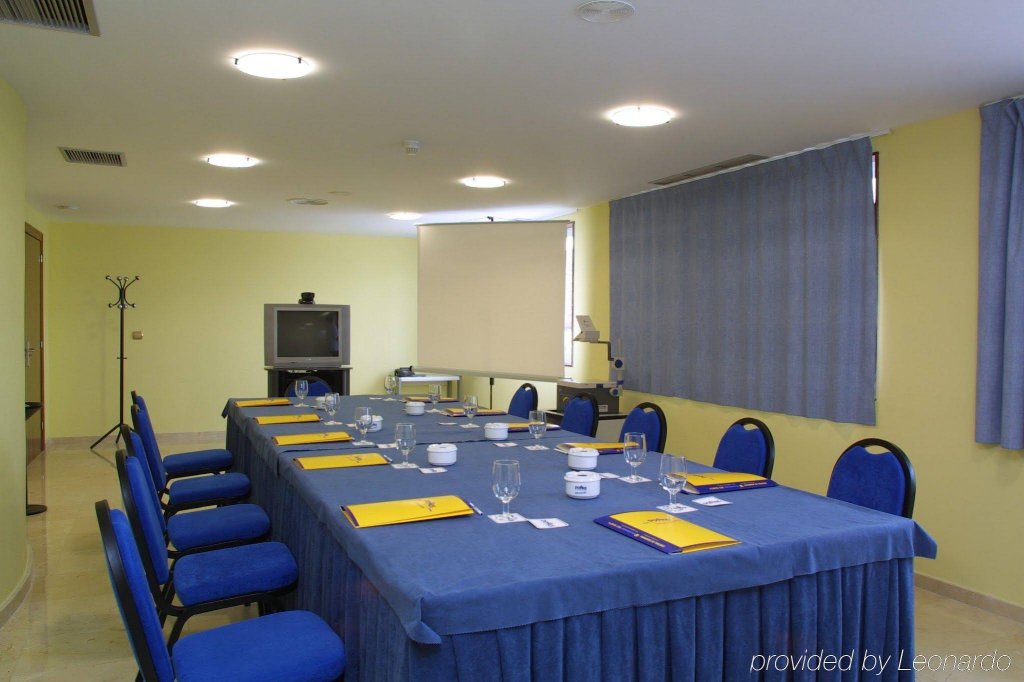 Фото Hotel Ponferrada Plaza