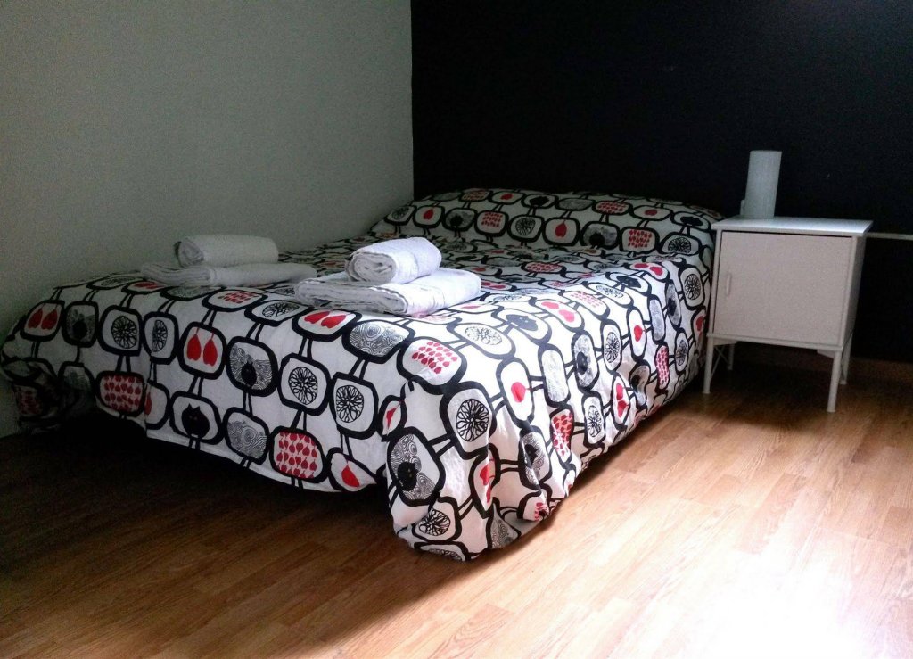 Фото Diagonal House