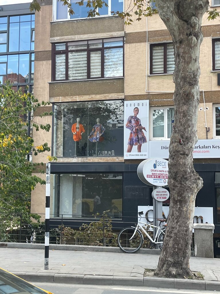 Clothing store UnoMoi, Istanbul, photo