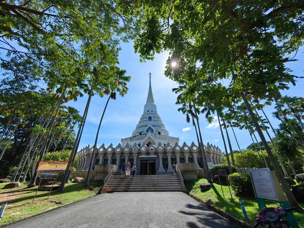 Pagoda Wat Yan Sang Wararam Worawihan, Pattaya, photo