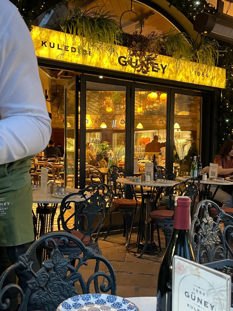 Ресторан Guney Restaurant, Бейоглу, фото