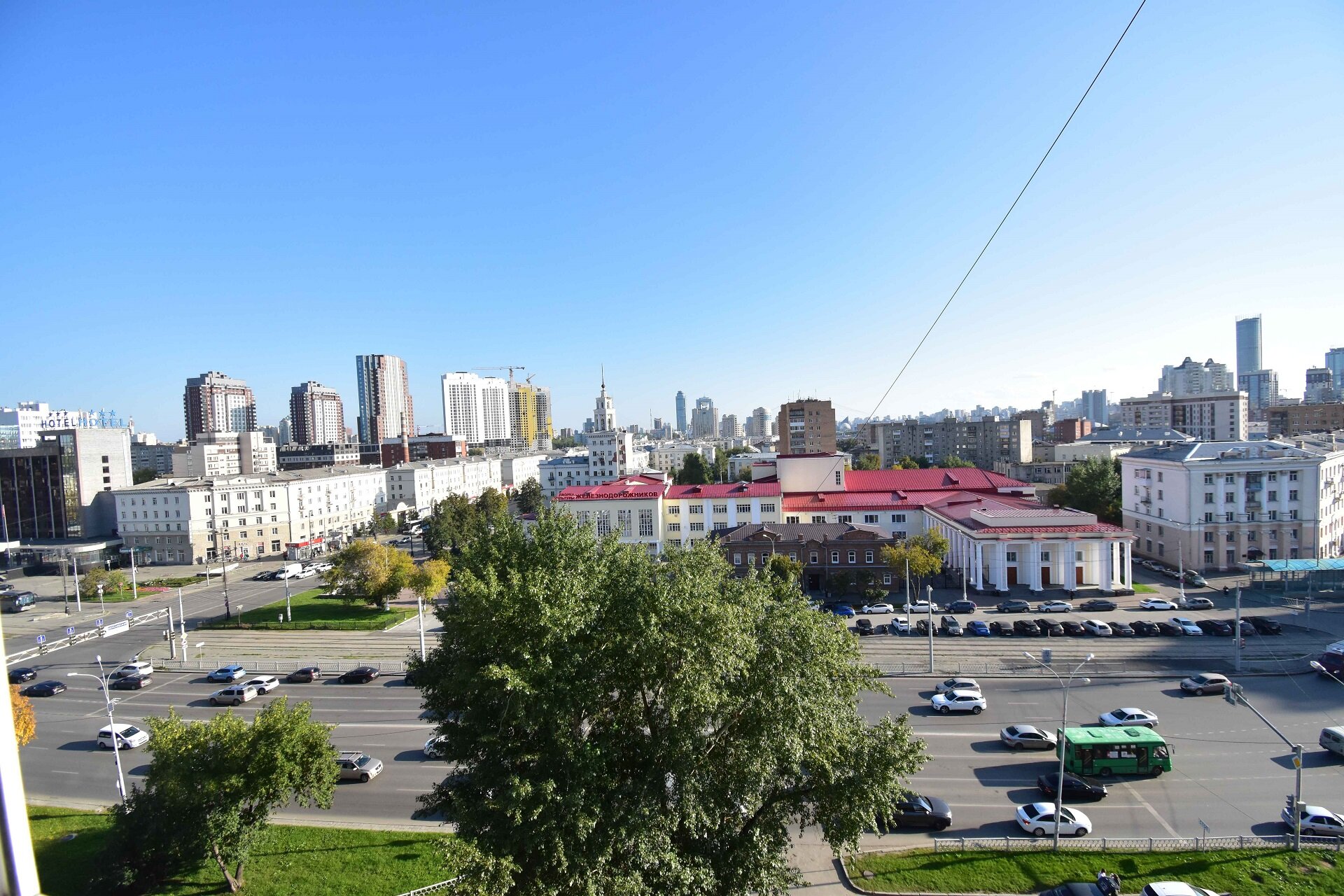 Фото отеля 2